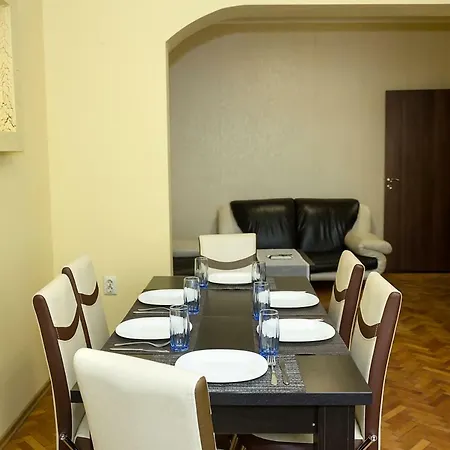 The Perfect Summer Getaway - 2-Bdr In Top Center Apartament Warna