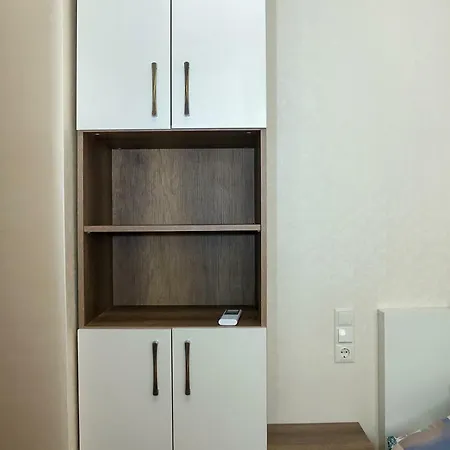 The Perfect Summer Getaway - 2-Bdr In Top Center Warna